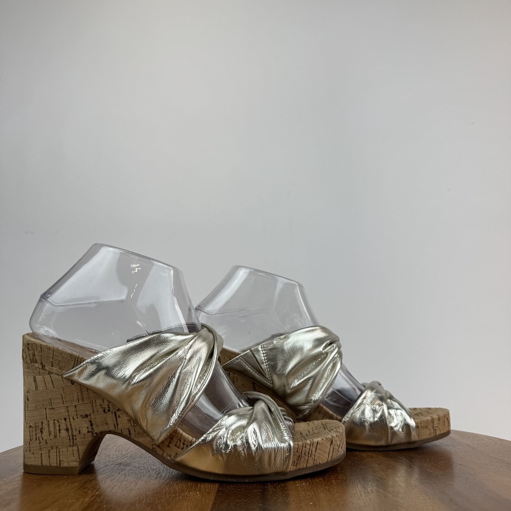 New Womens Aerosoles Mercer Silver Faux Leather Cork Slide Sandals Size 8.5 NWOB